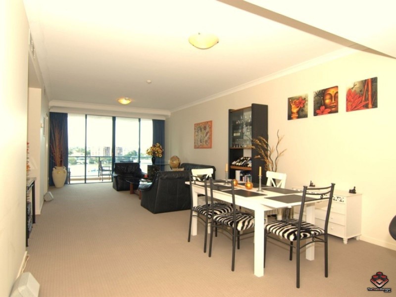 35 Ferry Street, Kangaroo Point QLD 4169