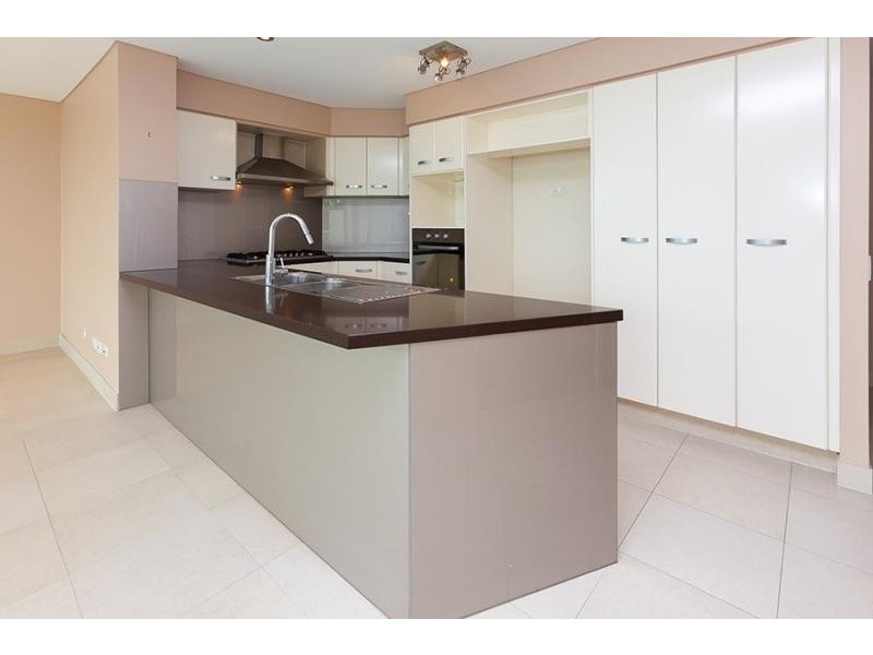 15 Vernon Terrace, Teneriffe QLD 4005