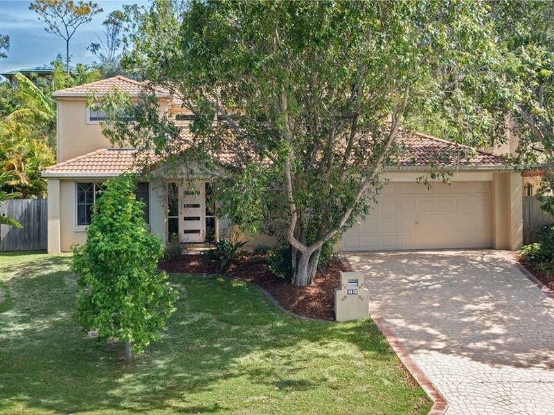 16 Palm Street, Kenmore QLD 4069