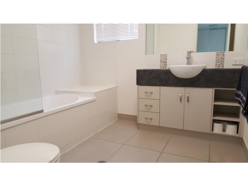 111-119 Bowen Road, Rosslea QLD 4812