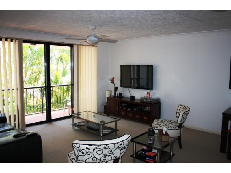 38 Labrador Street, Labrador QLD 4215