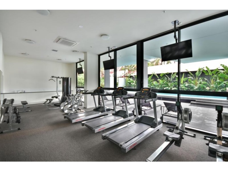 18 Thorn Street, Kangaroo Point QLD 4169