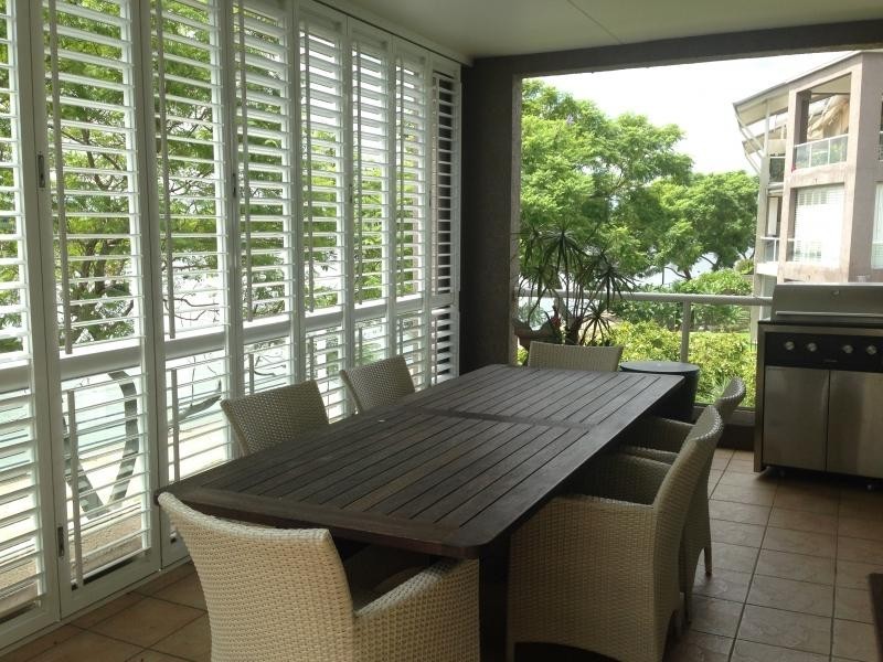 27 Vernon Terrace, Teneriffe QLD 4005