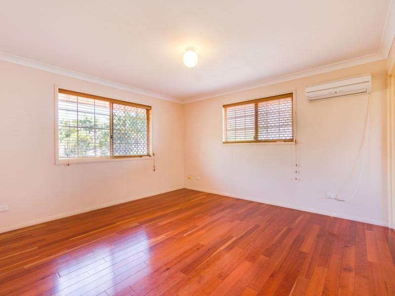 49 Bordeaux St,, Eight Mile Plains QLD 4113