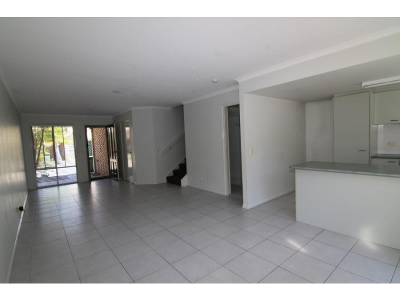 14 / 643 Pine Ridge Road, Biggera Waters QLD 4216