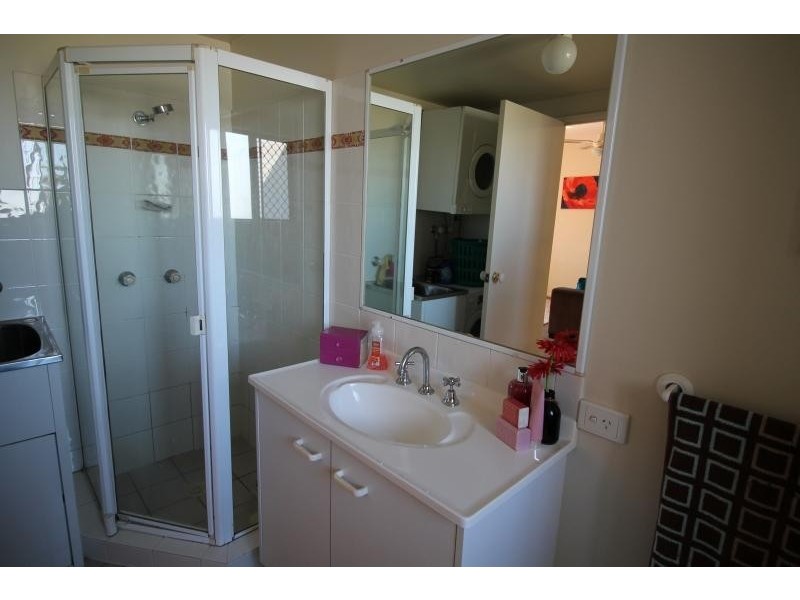 Chevron Island QLD 4217