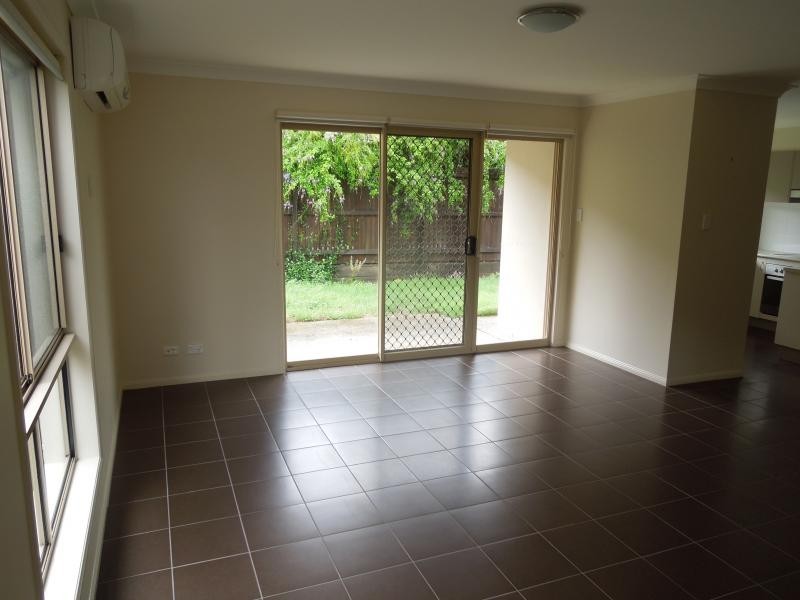 18 Johnston Street, Carina QLD 4152