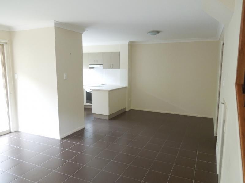 18 Johnston Street, Carina QLD 4152