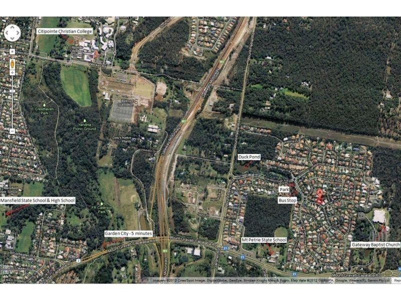 8 Michelangelo Cres, Mackenzie QLD 4156