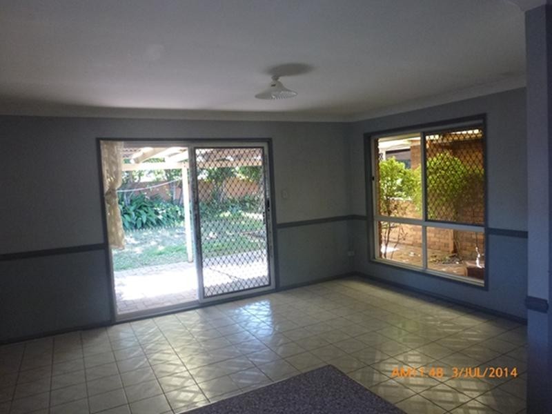 24 Metropole street, Robertson QLD 4109