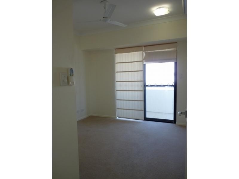 1 / 6-24 Henry Street, West End QLD 4810