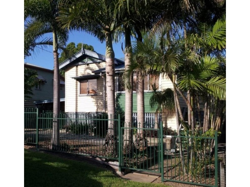 255A Auckland Street, South Gladstone QLD 4680