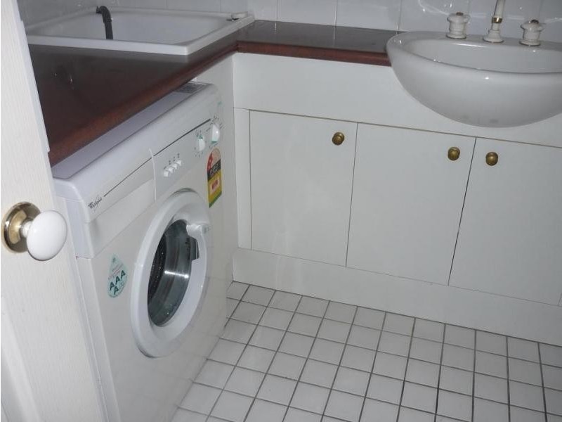 83 Heeb Street, Ashmore QLD 4214