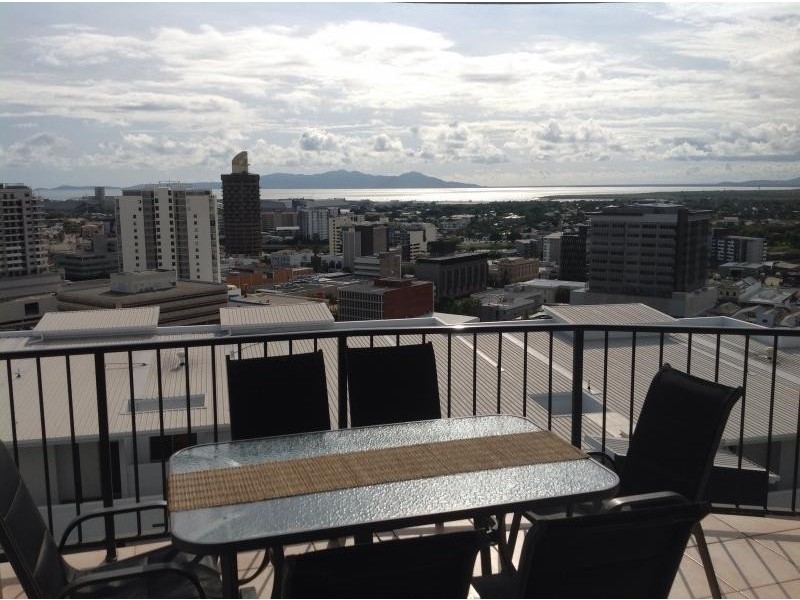 1 Stanton Terrace, Townsville City QLD 4810