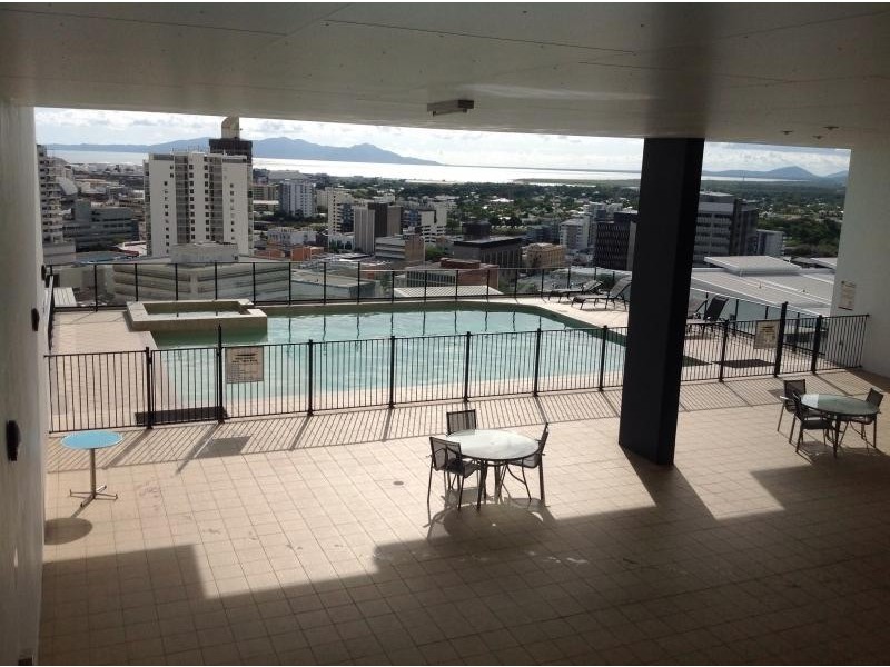 1 Stanton Terrace, Townsville City QLD 4810