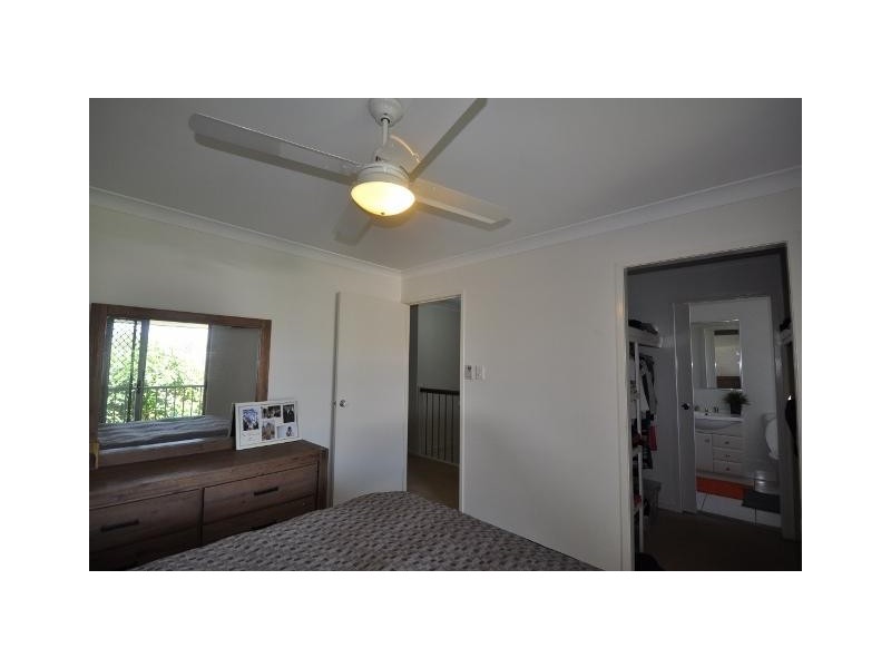 130 Jutland Street, Oxley QLD 4075