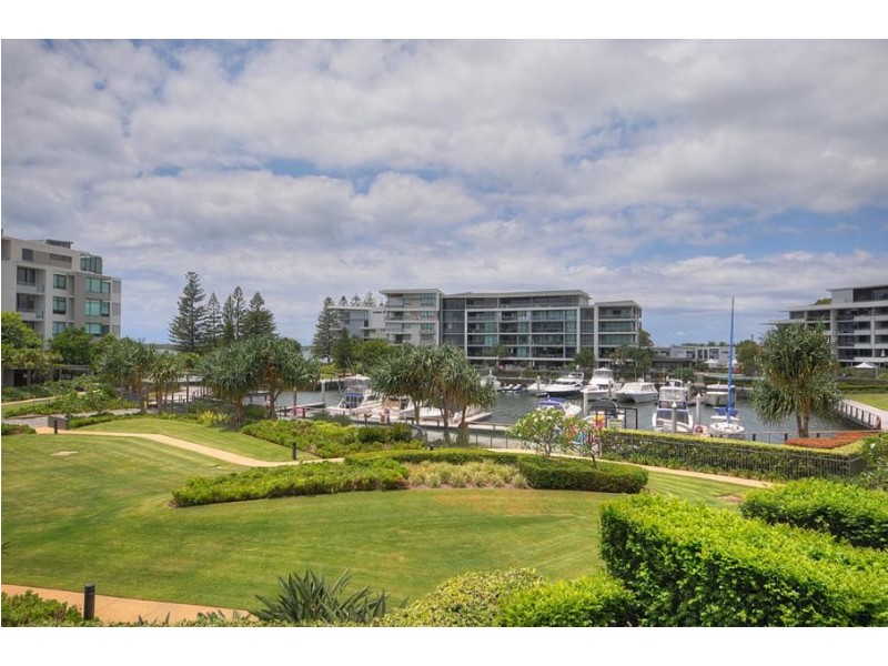 323 Bayview Street, Hollywell QLD 4216