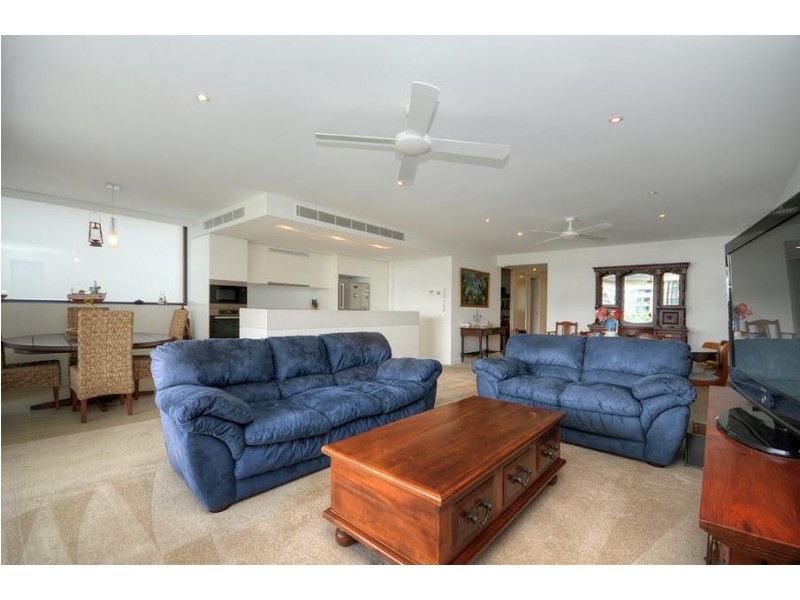 323 Bayview Street, Hollywell QLD 4216