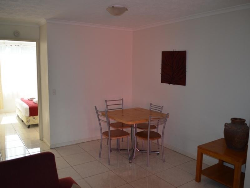 38 Enderley Ave, Surfers Paradise QLD 4217