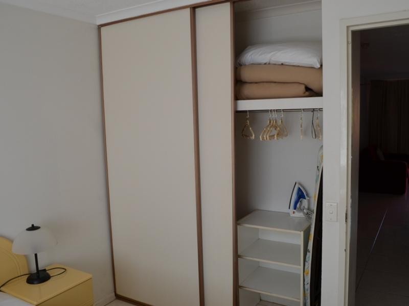 38 Enderley Ave, Surfers Paradise QLD 4217