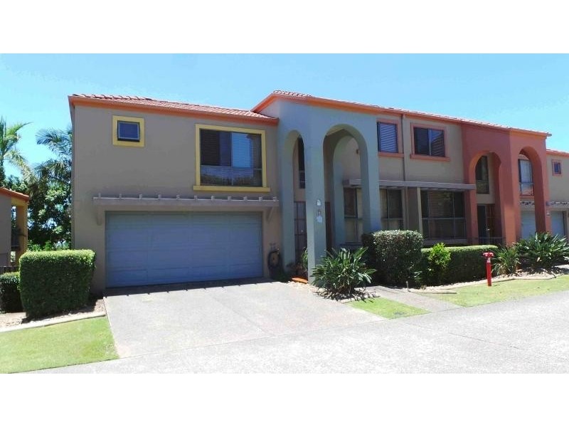 25/20 Fairway Drive, Clear Island Waters QLD 4226