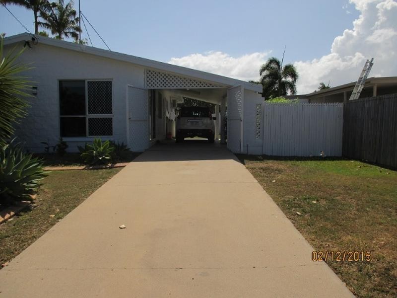 19 Leila Avenue, Rasmussen QLD 4815