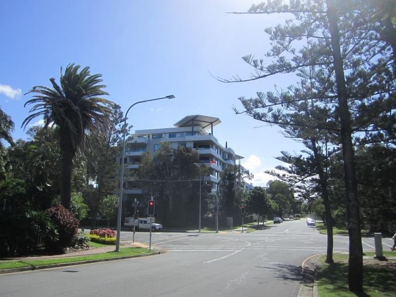 20 Bayview Street, Runaway Bay QLD 4216
