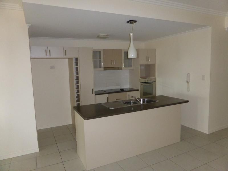 1 / 6-24 Henry Street, West End QLD 4810