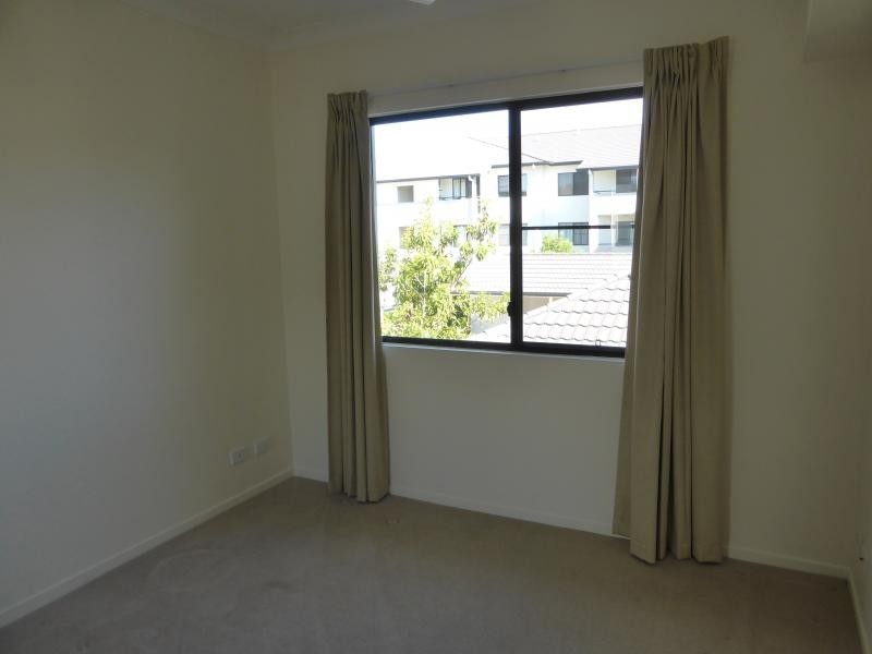 1 / 6-24 Henry Street, West End QLD 4810