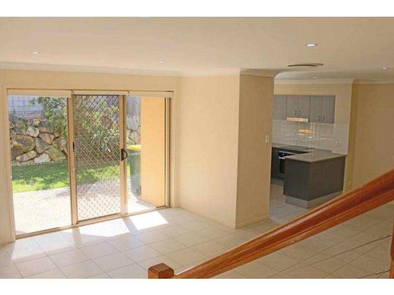 13 / 582 Manly Road, Wakerley QLD 4154
