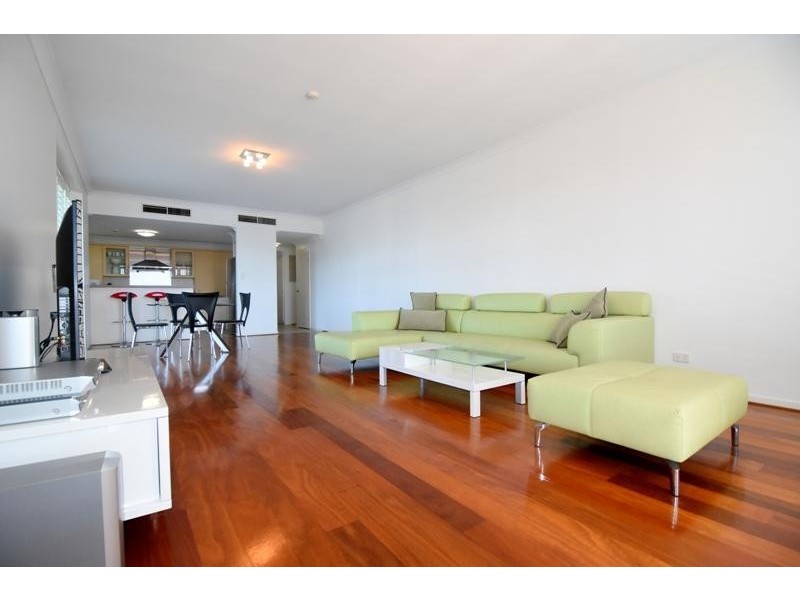 35 Ferry Street, Kangaroo Point QLD 4169