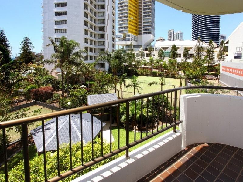 2 Albert Avenue, Broadbeach QLD 4218
