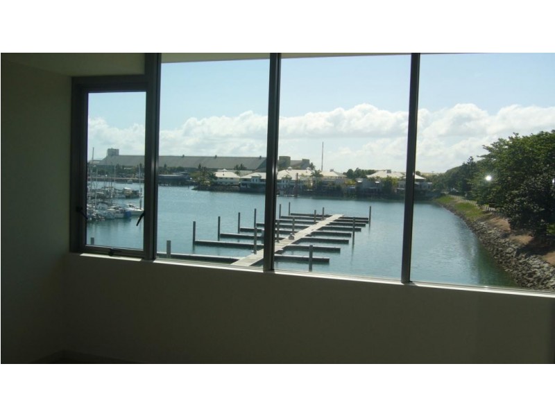 1103/6 Mariners Drive, Townsville City QLD 4810