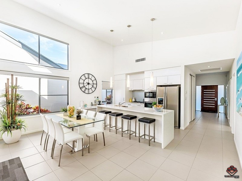 Hope Island QLD 4212