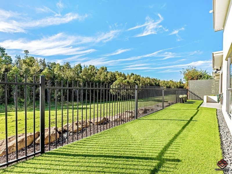 Hope Island QLD 4212