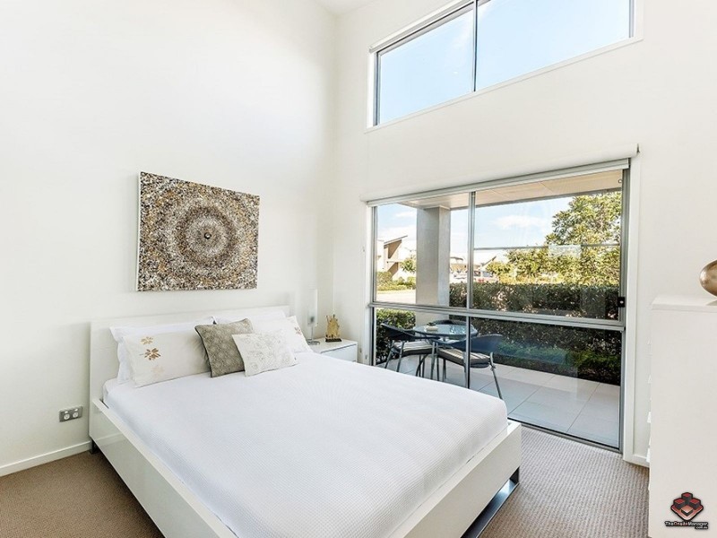 Hope Island QLD 4212