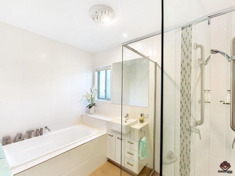 Hope Island QLD 4212