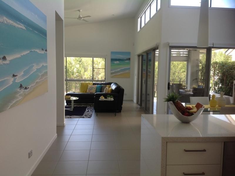 216/1 Halcyon Way, Hope Island QLD 4212