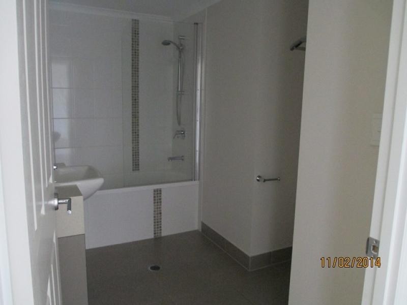 82 / 42 Warburton Street, North Ward QLD 4810