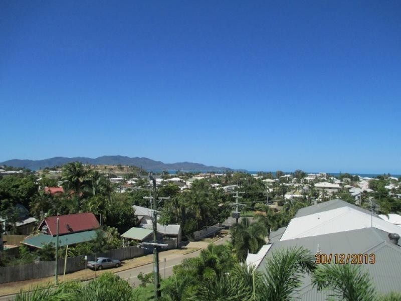 82 / 42 Warburton Street, North Ward QLD 4810