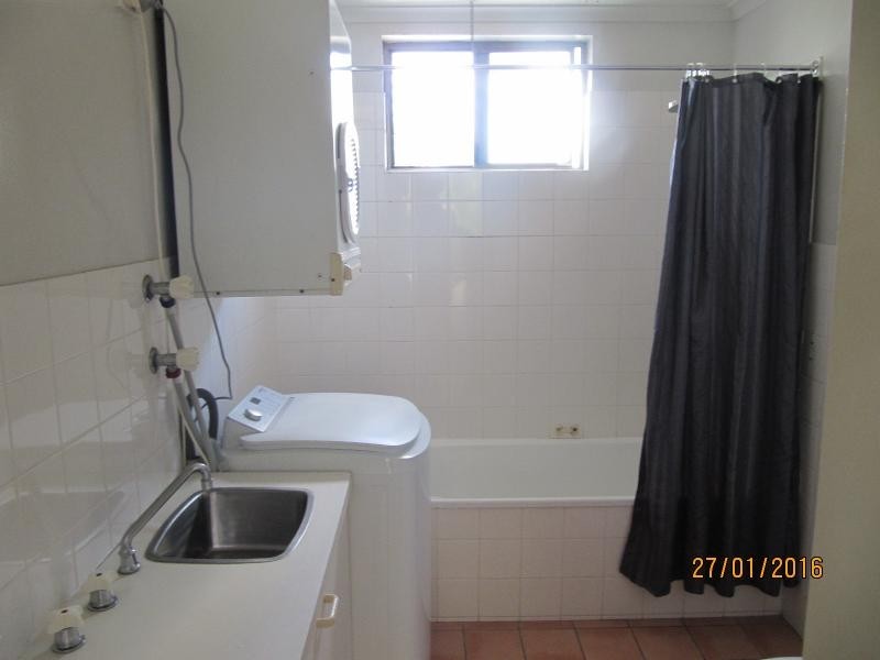 38 Enderley Avenue, Surfers Paradise QLD 4217