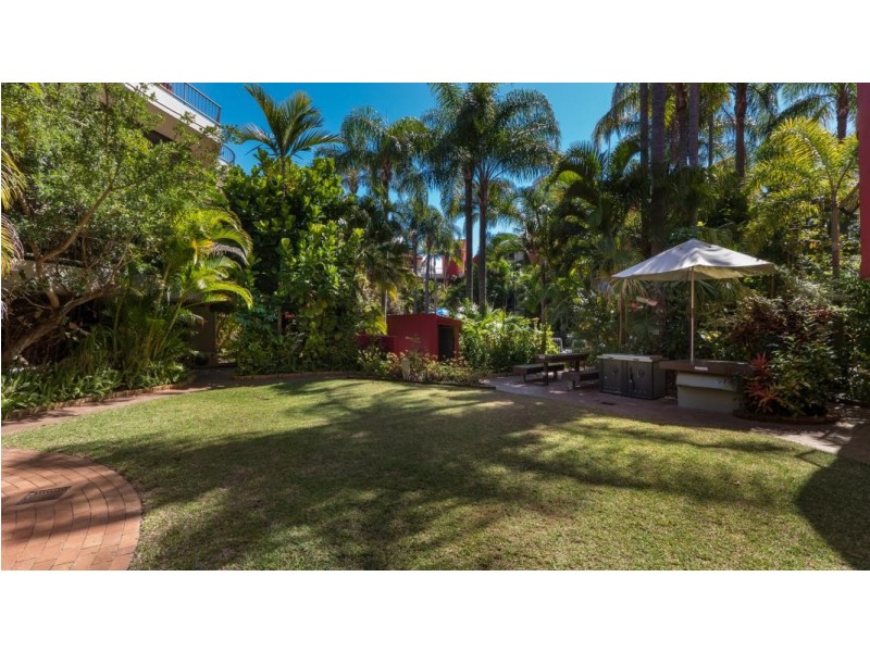 38 Enderley Avenue, Surfers Paradise QLD 4217