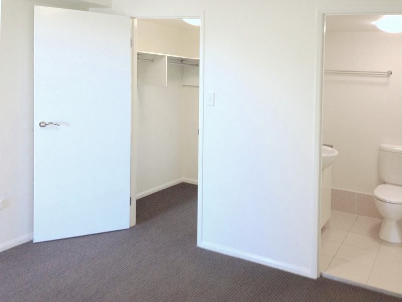 2A / 35 Hamilton Road, Moorooka QLD 4105