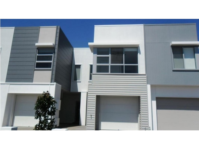 14 North Quay Circuit, Hope Island QLD 4212