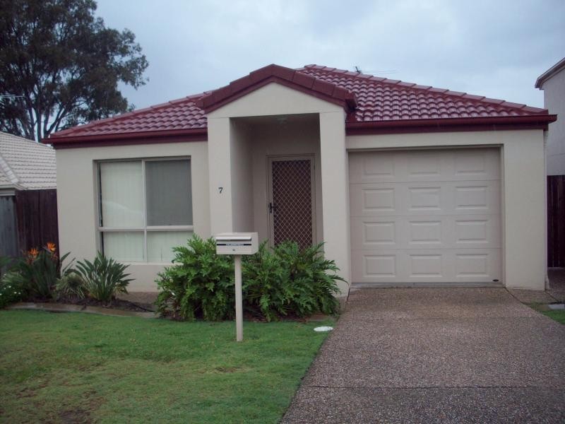 07 Johnston Street, Carina QLD 4152