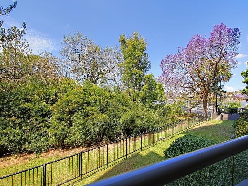 21 Patrick Lane, Toowong QLD 4066
