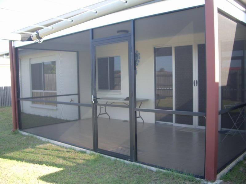 4 / 230 Pulgul St, Urangan QLD 4655