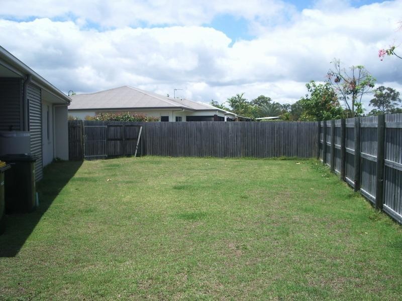 5 / 230 Pulgul St, Urangan QLD 4655