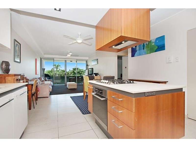 1305/6 Mariners Drive, Townsville City QLD 4810