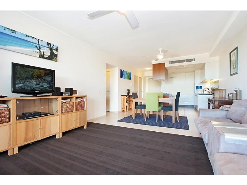 1305/6 Mariners Drive, Townsville City QLD 4810